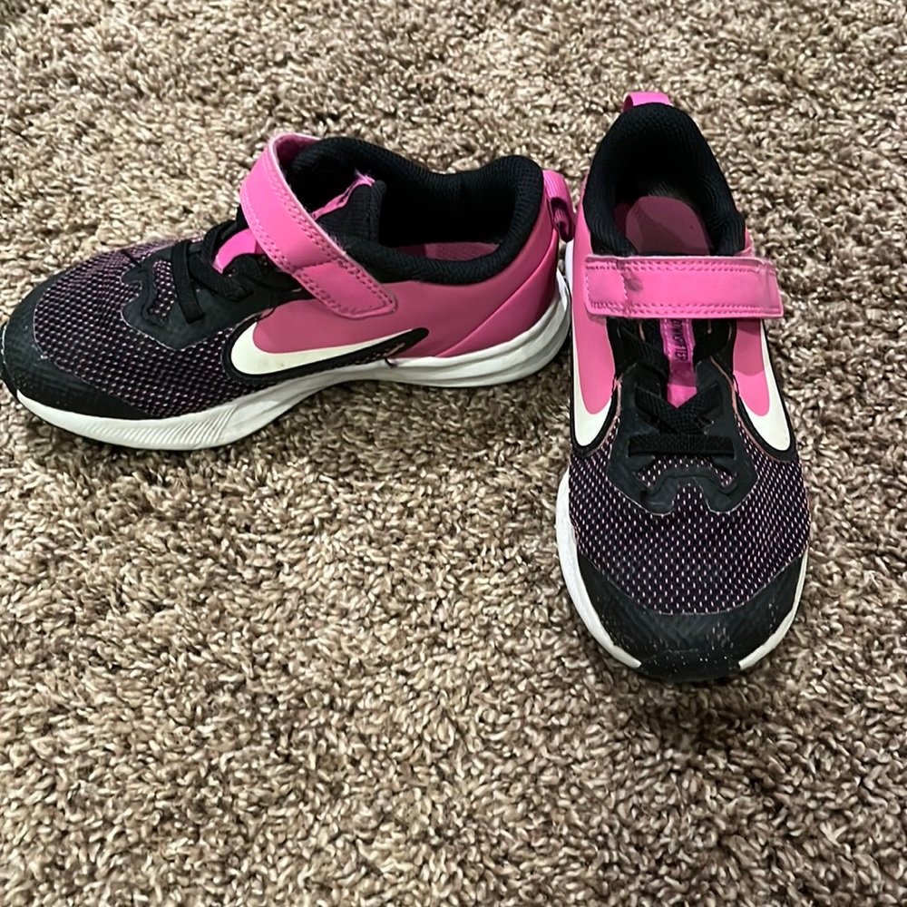 Toddler Nike shoes